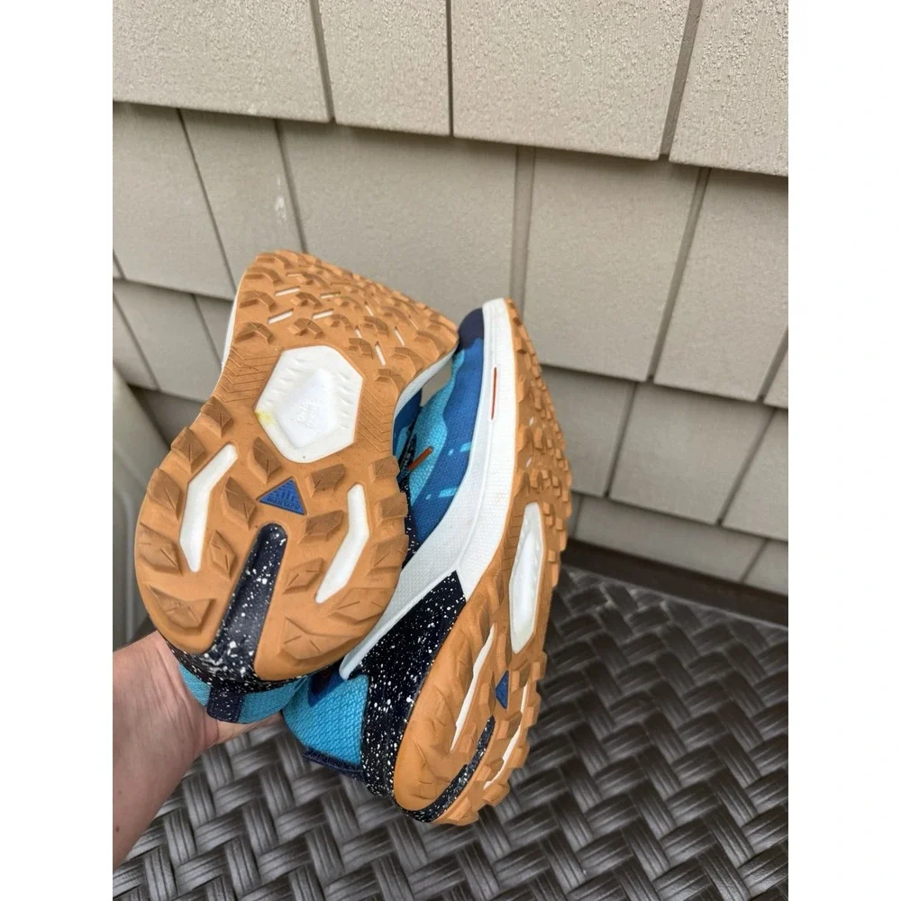 Brooks excellent used